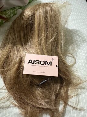 Short blonde bob